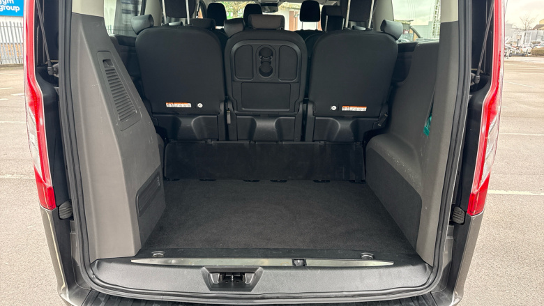 Ford Tourneo Custom Transit Custom Tourneo L2 Diesel Fwd 2.0 EcoBlue 130ps Low Roof 8 Seater Titanium